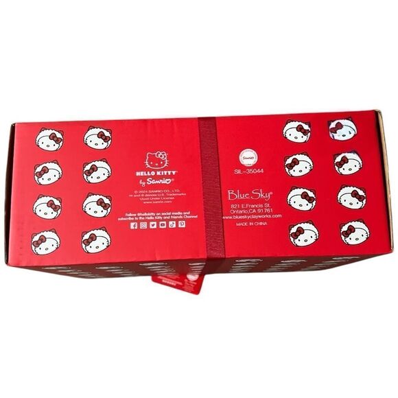 Blue Sky Clayworks x Hello Kitty Red & White Christmas Dress Mug & Figurine Set - Picture 5 of 5